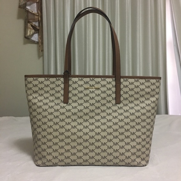 MICHAEL KORS Emry Large Top Zip Tote - Picture 3 of 6
